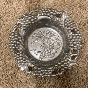 Arthur Court 1995 Wine Bottle Coaster Holder Grapes and Vines Design